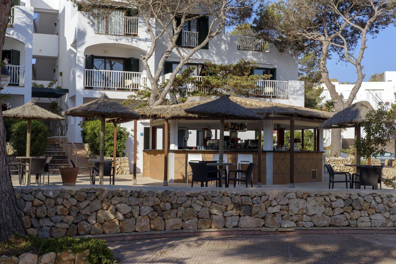 Alua Suites Las Rocas Cala D´Or Екстериор снимка